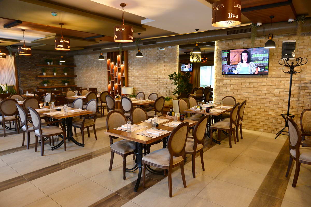Hotel i Restoran MV Monogram